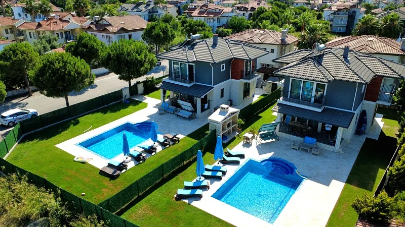 Nehir Kenarında Kiralık Villalar