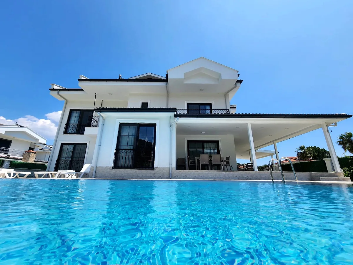 Villa Fasilis 3 — fotoğraf 2