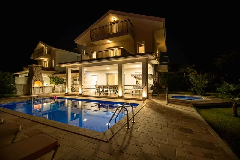 Çocuk Havuzlu Kiralık Villalar